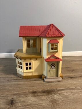 Calico Critter Retired Toy Dollhouse Play Home - Classic Exterior